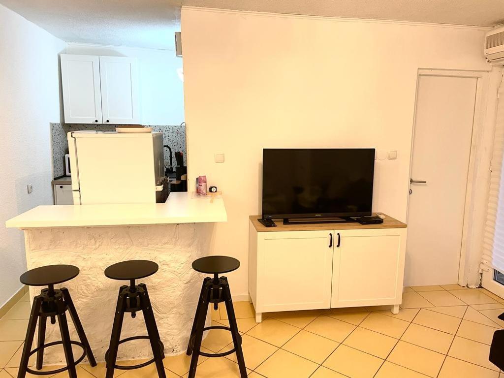 Apartments Medunic Ribarica Bagian luar foto