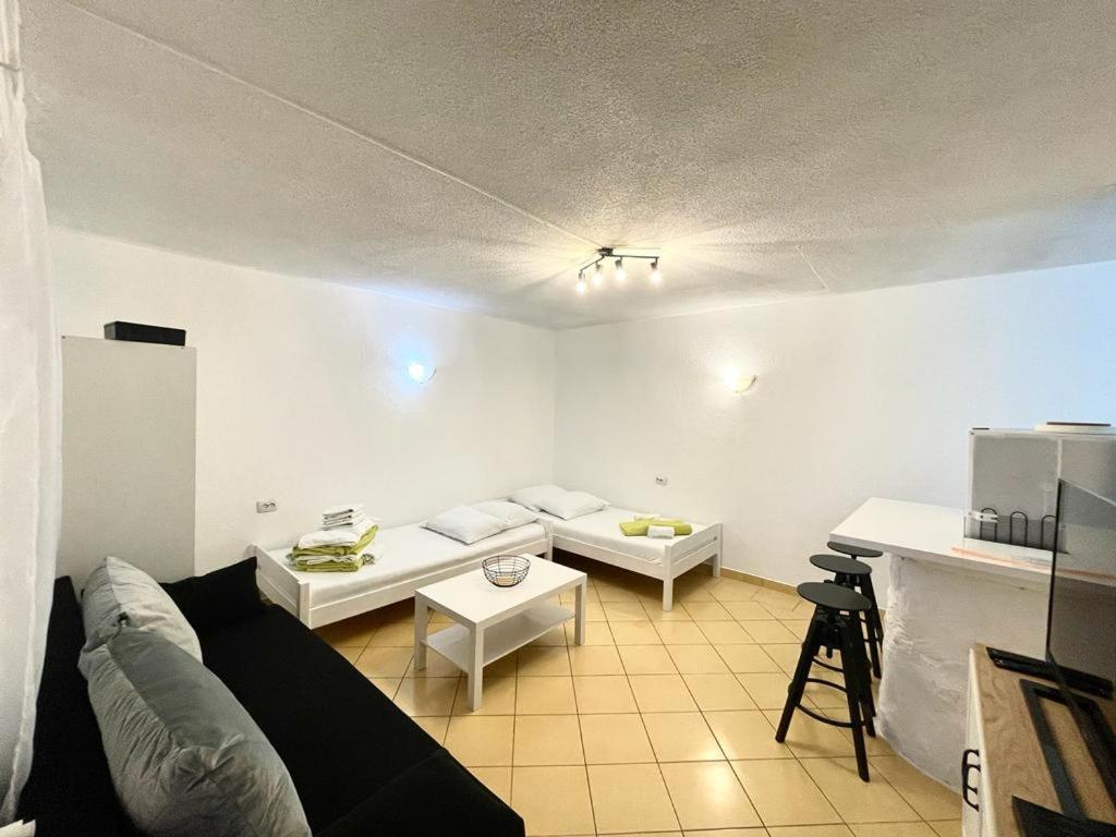 Apartments Medunic Ribarica Bagian luar foto
